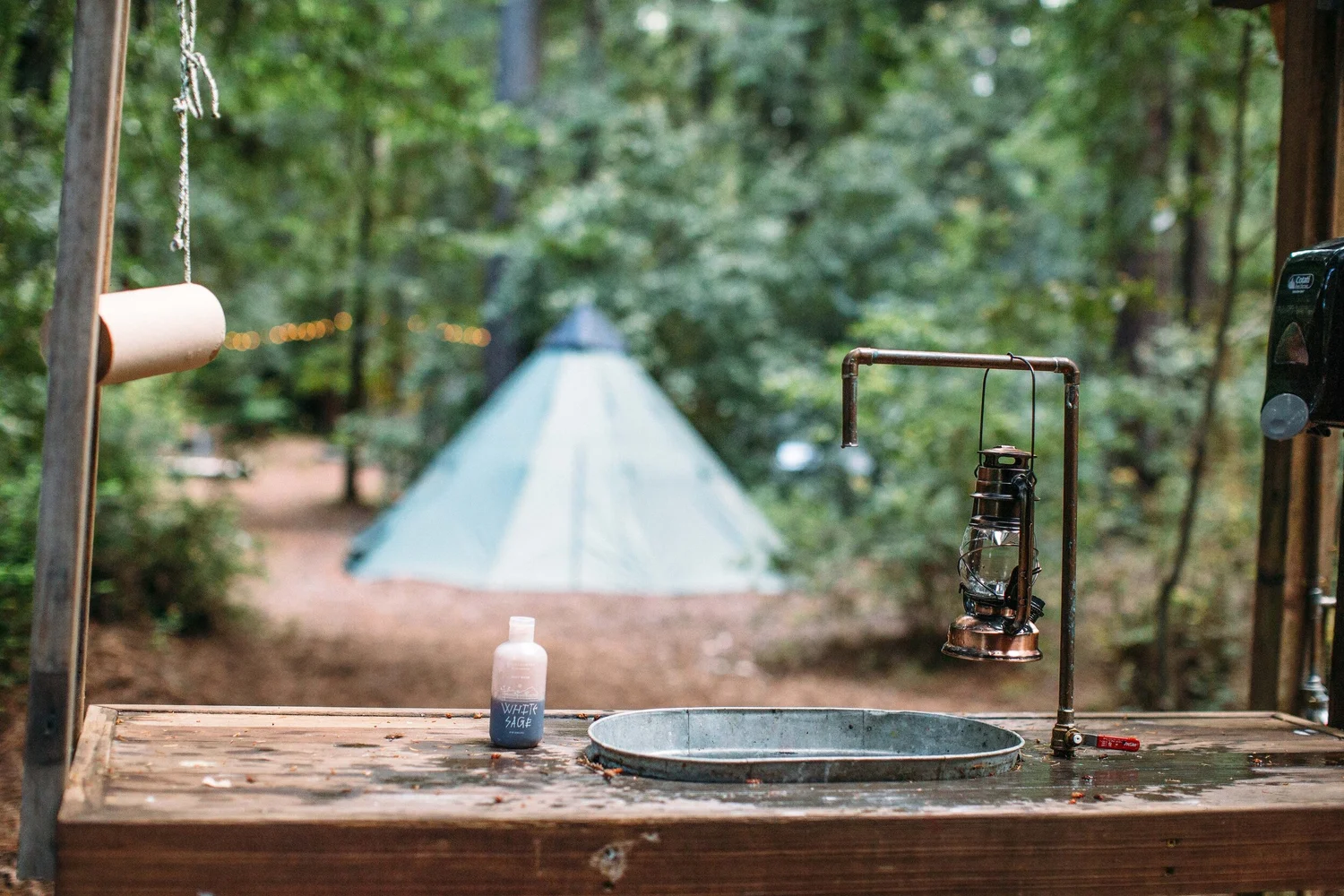 Wash tub and lantern